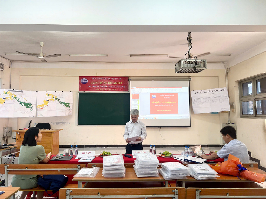 Hội đồng Kỹ thuật Tài nguyên nước 2 do TS. Nguyễn Quang Phi - Trưởng bộ môn Kỹ thuật tài nguyên nước làm chủ tịch Hội đồng